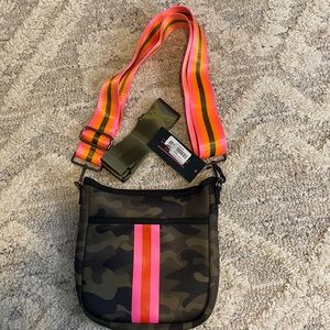 Brand new scout & molly purse with tags